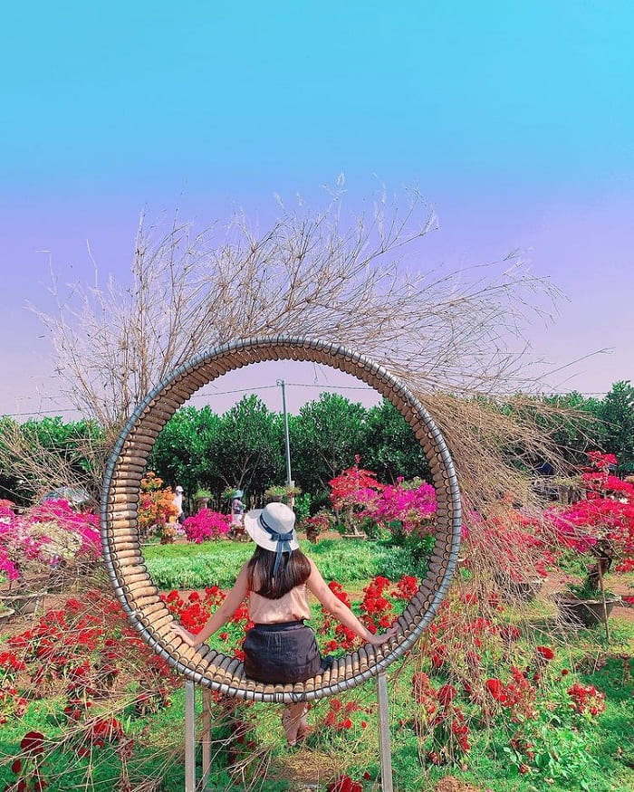 Tiểu cảnh tại vườn hoa