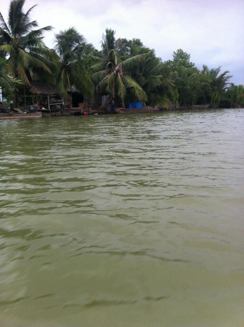 Tắm sông Đảo Dừa Lửa