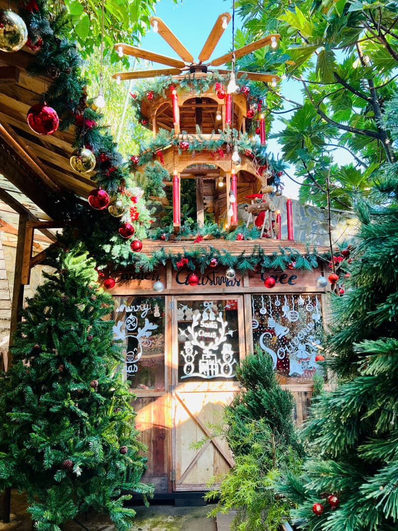 Trang trí tại HONDA Cafe