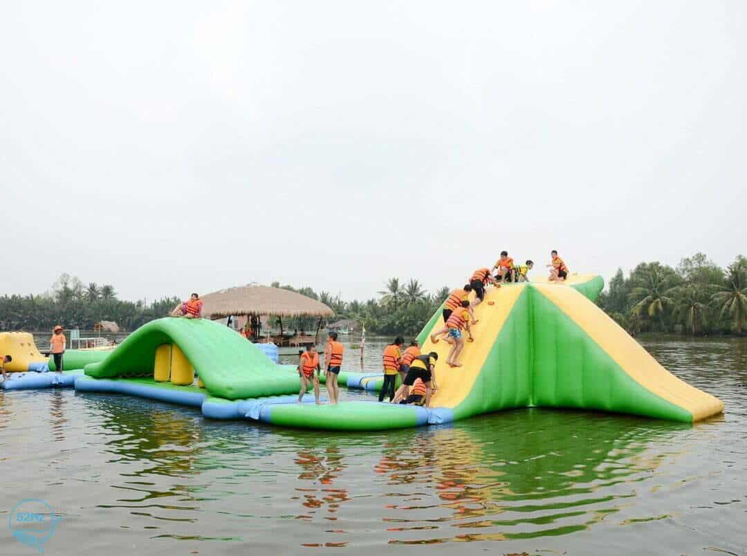 Trò chơi tại khu du lịch Tre Việt