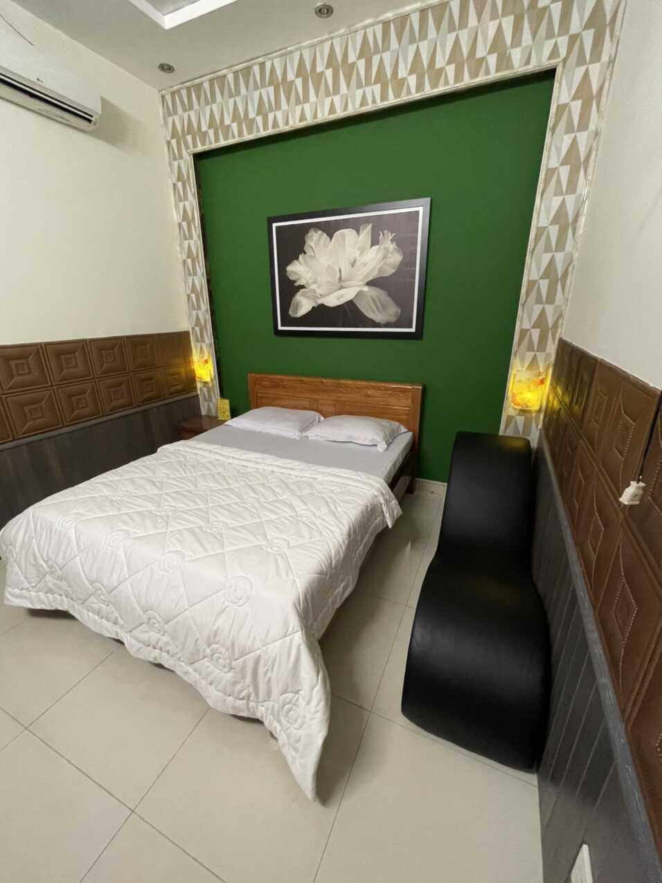 Nội thất Motel Holiday