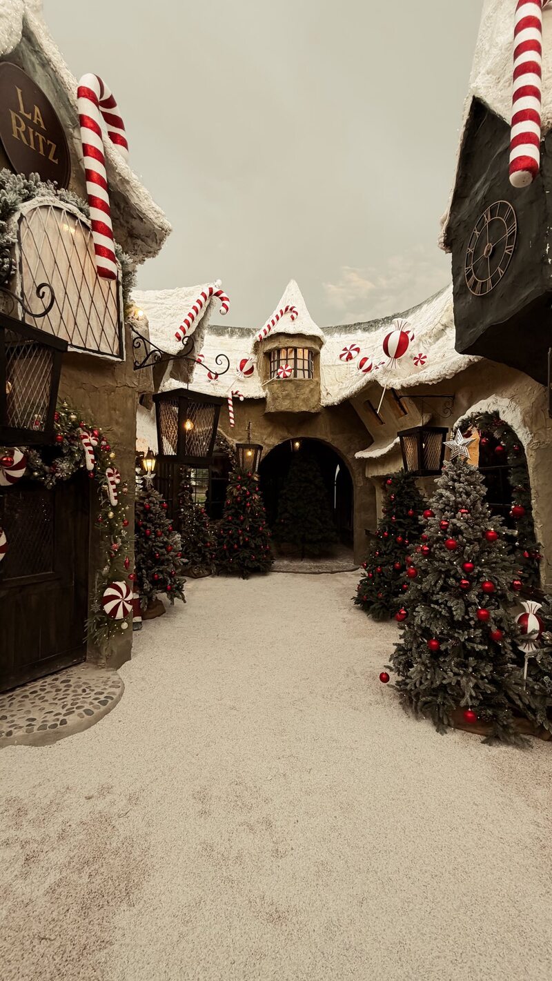 Con hẻm Giáng Sinh The K