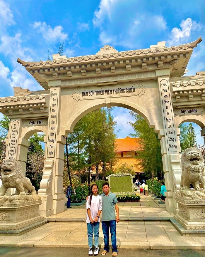 Cổng thứ hai thiền viện Thường Chiếu